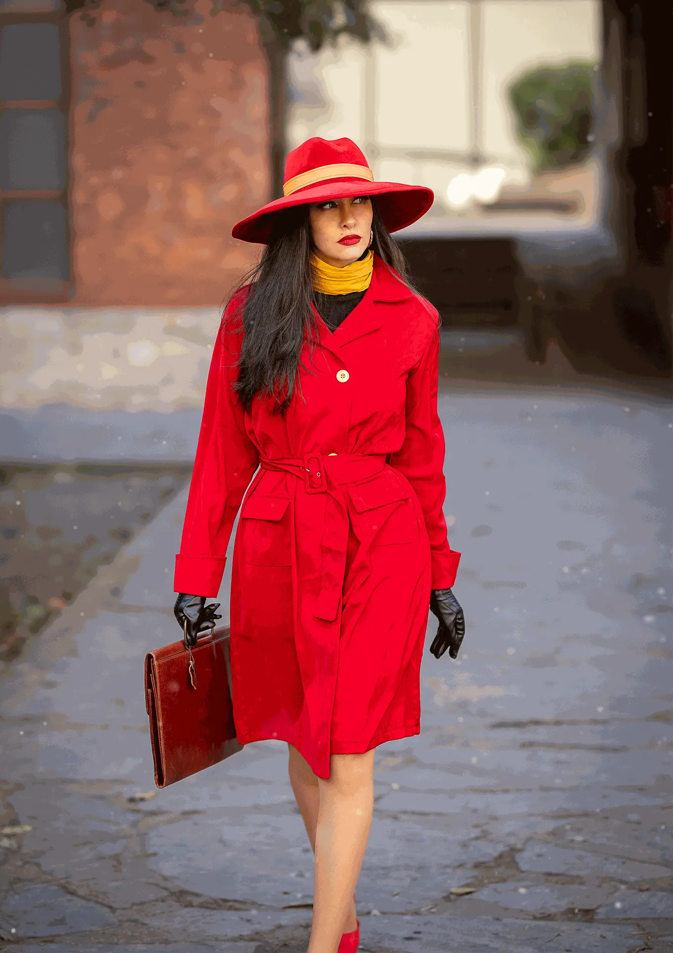 Recreación de Carmen Sandiego serie clásica con traje completo