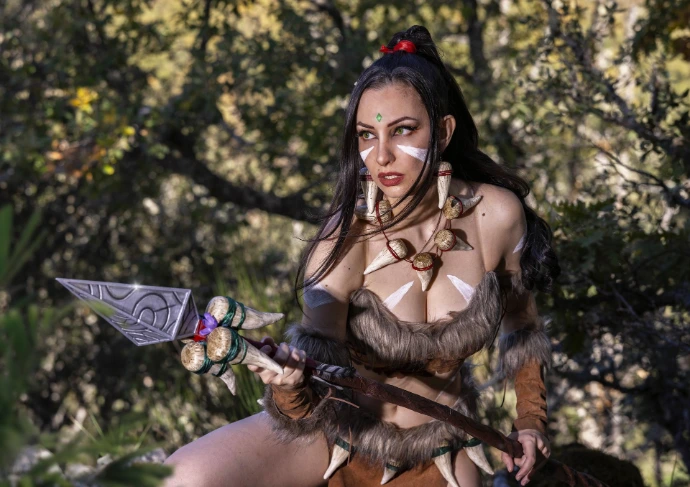 League of Legends Nidalee cosplay