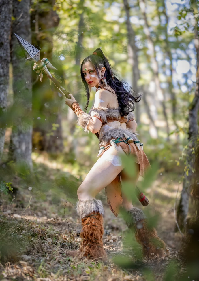 Traje de Nidalee LoL por cosplayer SoyIttara
