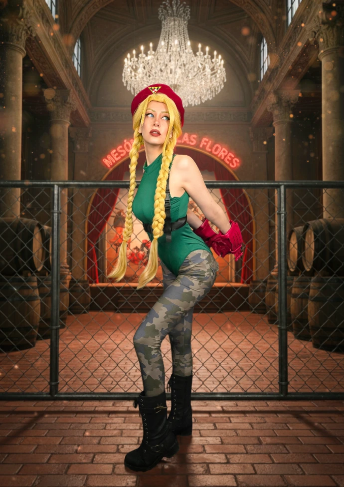 Cosplay de Cammy mujer personaje del videojuego Street Fighter