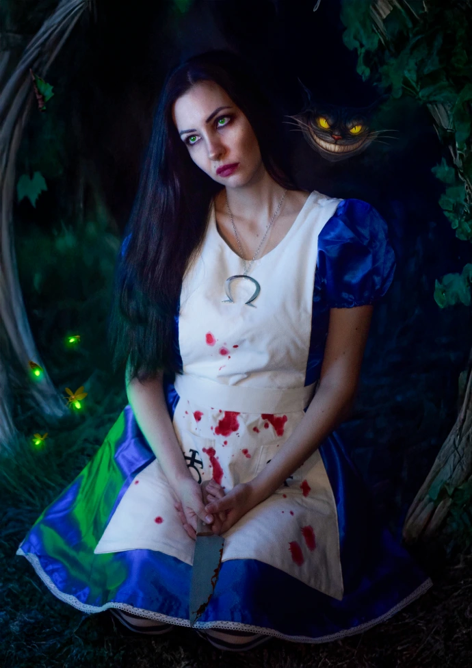 Cosplay de Alice Madness Returns videojuego con Chesire cat