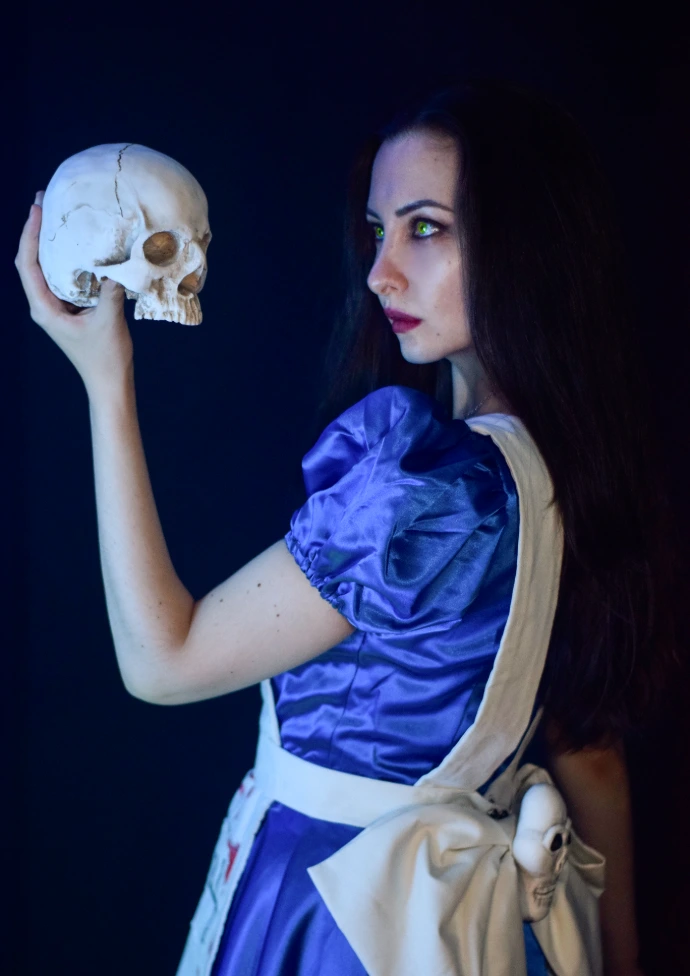 Alice Madness returns traje vestido en fotografía cosplay
