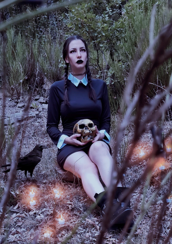 Merlina Wednesday Addams cosplayed by cosplayer Ittara